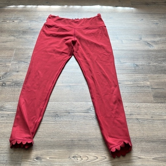 Electric Yoga Women’s L Activewear Scalloped Tummy Control Leggings Quick Dry - Picture 3 of 11